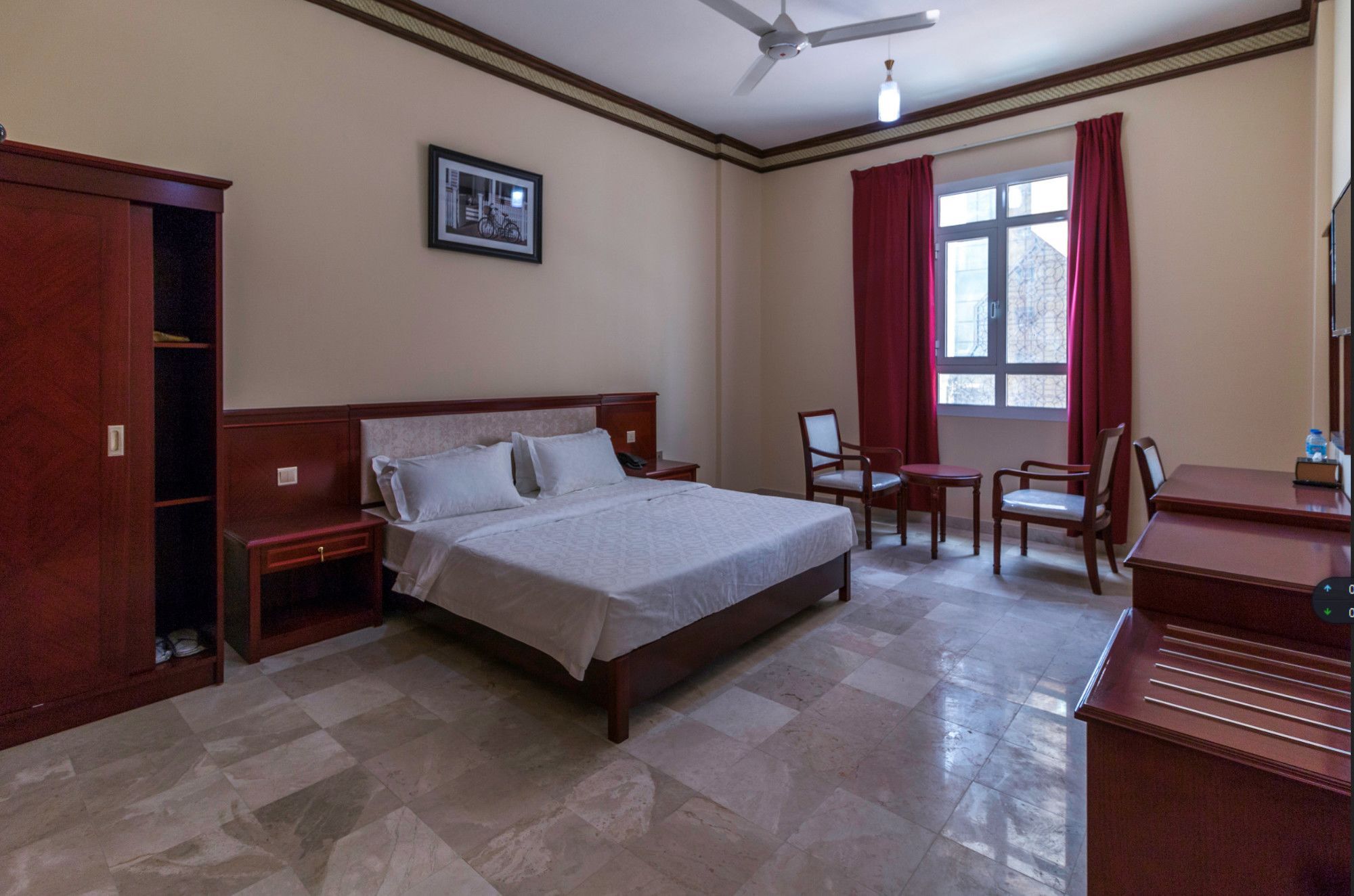Farah Hotel 3*